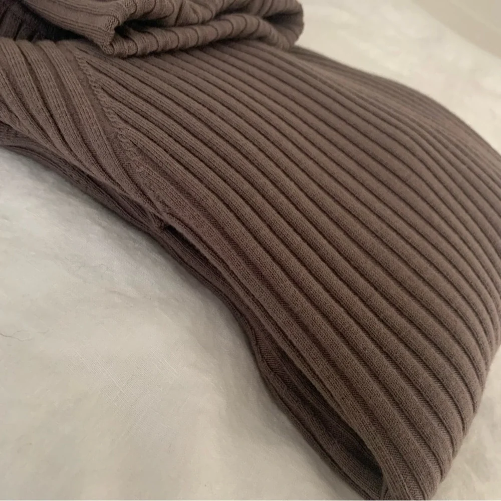 Wolford Merino Wool Turtleneck Ribbed Sweater - Picture 10 of 13